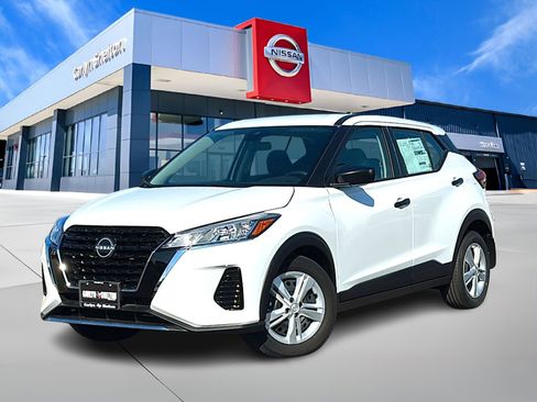 New 2025 Nissan Kicks Play S image 1