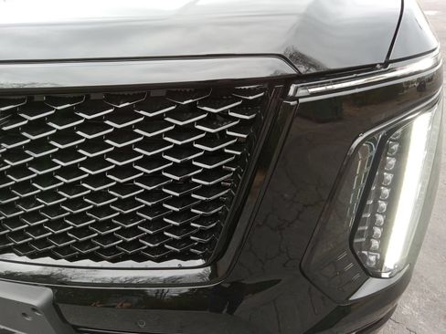 Used 2026 Cadillac Escalade ESV Sport w/ Touring Package AWD/4WD image 7