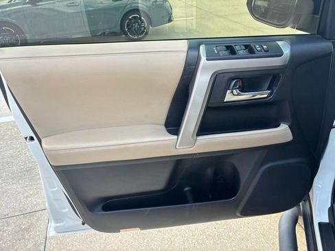 Used 2021 Toyota 4Runner SR5 Premium w/ Moonroof Package RWD image 19