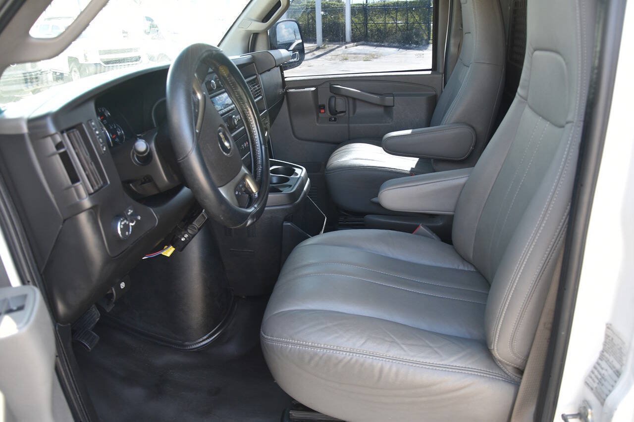 Used 2019 Chevrolet Express 2500 w/ Communications Package RWD image 9