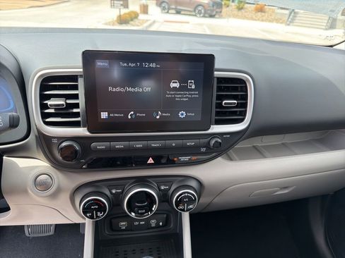 New 2026 Hyundai Venue SEL FWD image 23