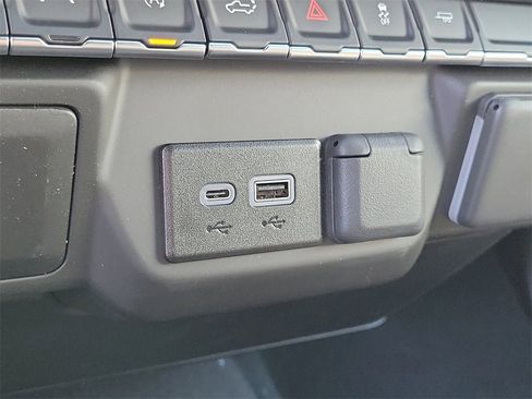 New 2026 Chevrolet Silverado 1500 Custom image 9