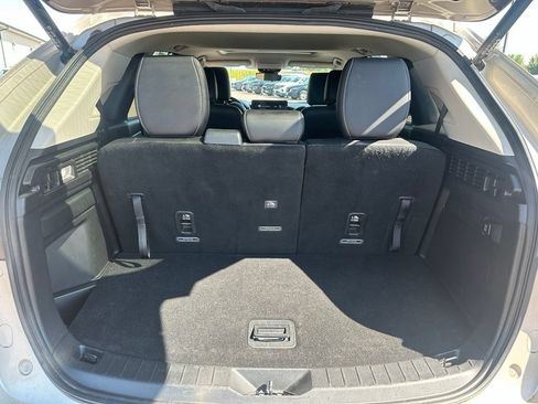 Used 2025 MAZDA CX-90 3.3 Turbo w/ Preferred Package AWD/4WD image 28