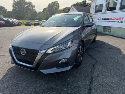 Used 2022 Nissan Altima 2.5 SV