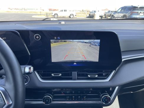 Certified 2025 Chevrolet Equinox LT image 14