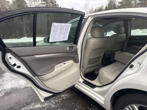 Used 2012 INFINITI G25 Journey image 24