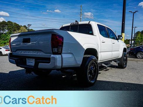 Used 2019 Toyota Tacoma SR w/ SR Convenience Package image 14