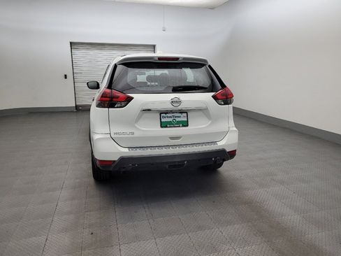 Used 2018 Nissan Rogue S FWD image 6