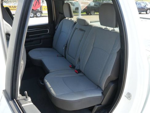 Used 2024 RAM 2500 Big Horn AWD/4WD image 18