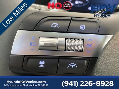 Certified 2025 Hyundai Tucson Limited FWD image 28