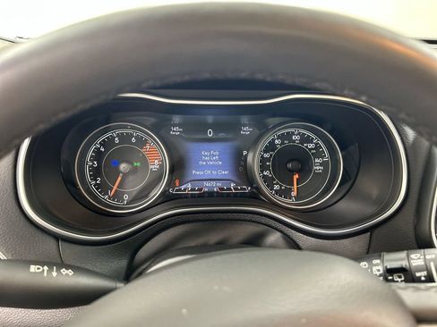 Used 2021 Jeep Cherokee Limited AWD/4WD image 13