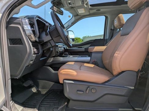 New 2026 Ford F250 Lariat w/ Black Appearance Package image 20