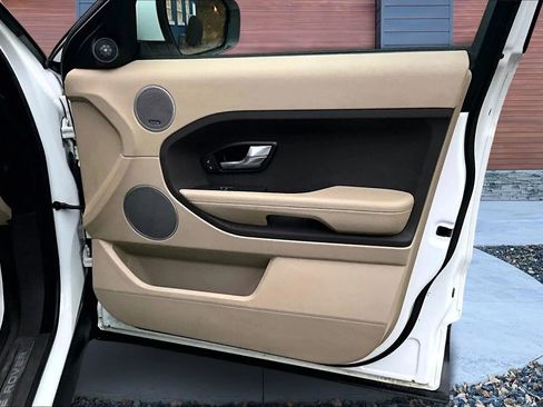 Used 2013 Land Rover Range Rover Evoque Pure Premium image 23