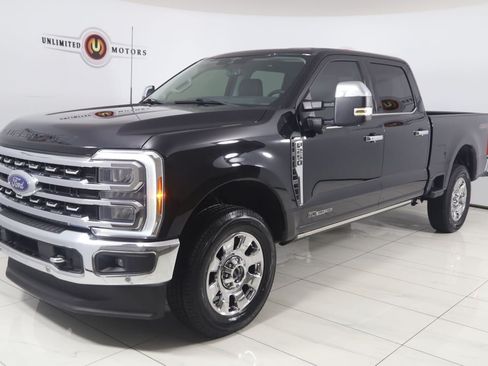 Used 2023 Ford F250 Lariat w/ Lariat Ultimate Package AWD/4WD image 5