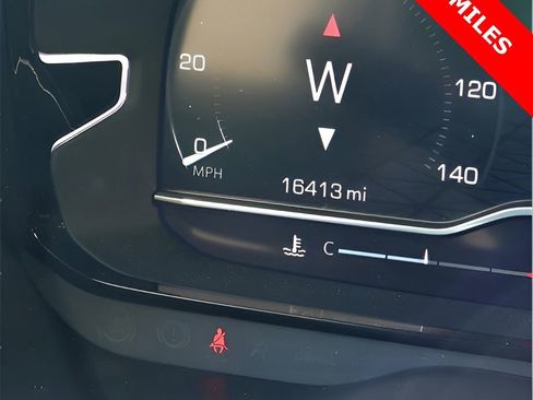 Used 2024 GMC Yukon Denali image 80