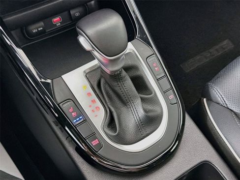 Used 2022 Kia Forte GT-Line w/ GT-Line Premium Package FWD image 17