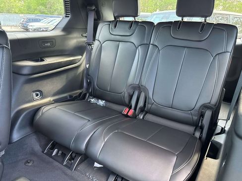 New 2026 Jeep Grand Cherokee L Limited AWD/4WD image 7