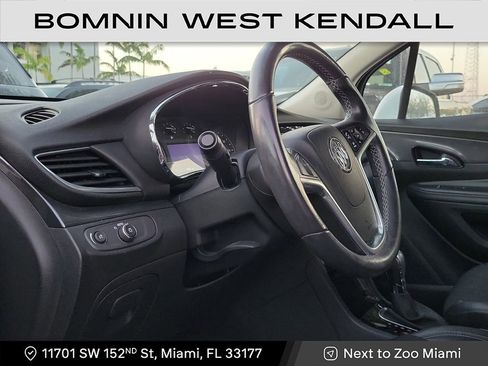 Used 2022 Buick Encore Preferred w/ Safety Package image 6