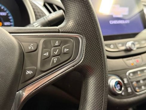 Used 2023 Chevrolet Malibu LT FWD image 16