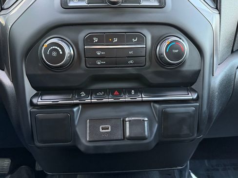 Used 2020 Chevrolet Silverado 1500 Custom Trail Boss image 34