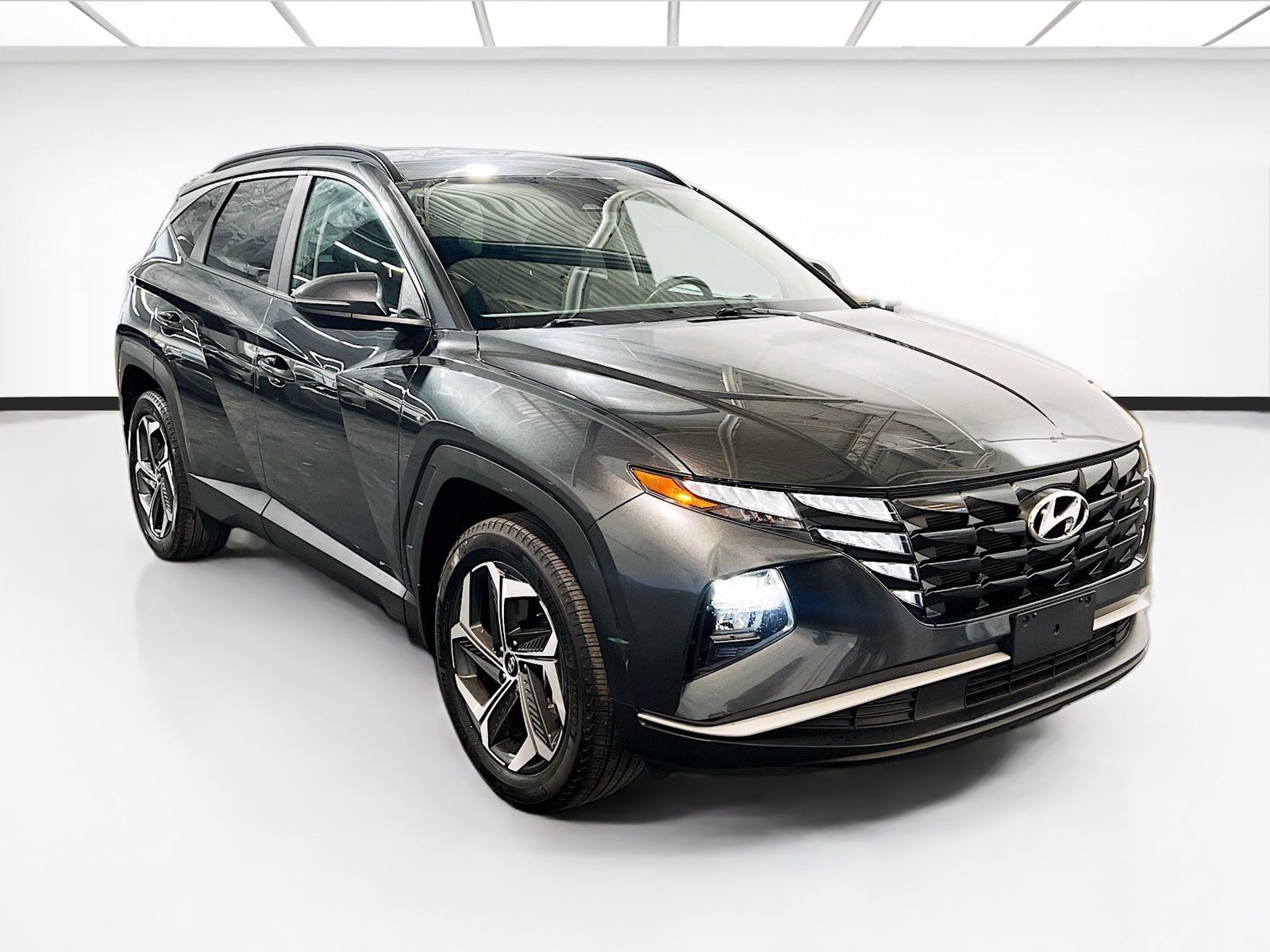 Used 2022 Hyundai Tucson SEL w/ Convenience Package AWD/4WD image 3