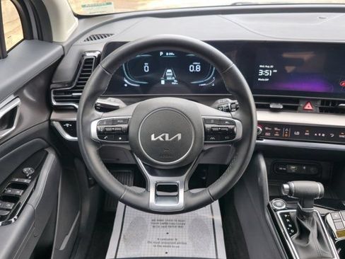 Used 2024 Kia Sportage EX AWD/4WD image 10