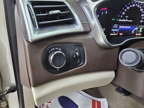 Used 2015 Cadillac SRX Luxury w/ Driver Awareness Package image 35