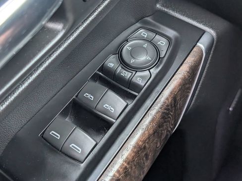 Used 2020 GMC Sierra 2500 Denali w/ Denali Ultimate Package AWD/4WD image 11