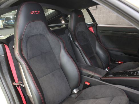 Used 2018 Porsche 718 Cayman GTS image 45