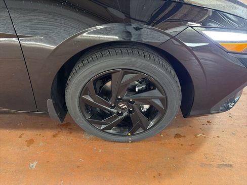 New 2026 Hyundai Elantra SEL Sport Premium FWD image 10