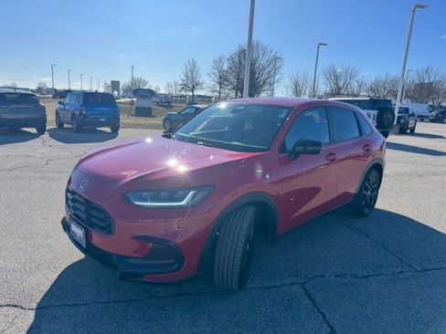 Used 2024 Honda HR-V Sport image 3