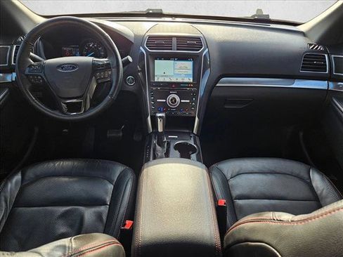 Used 2018 Ford Explorer Sport w/ Equipment Group 401A image 18