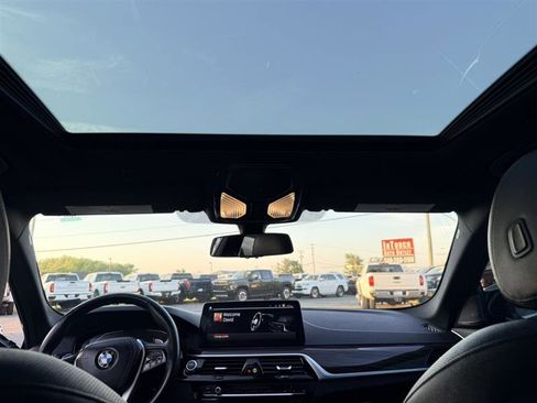 Used 2022 BMW 540i w/ Premium Package RWD image 23