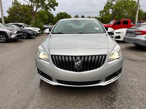 Used 2016 Buick Regal Premium w/ Driver Confidence Package #1 FWD image 2