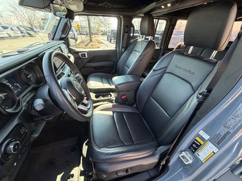 Used 2024 Jeep Wrangler Unlimited Sahara w/ Technology Group image 20