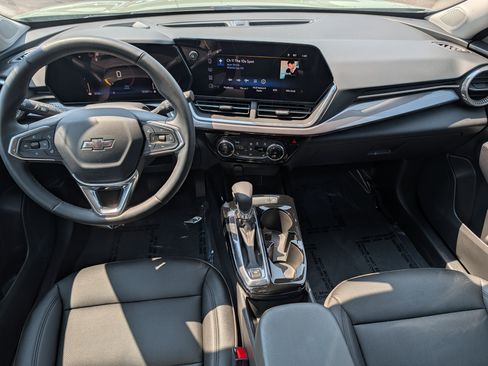 Used 2025 Chevrolet Trax ACTIV w/ Driver Confidence Package FWD image 14