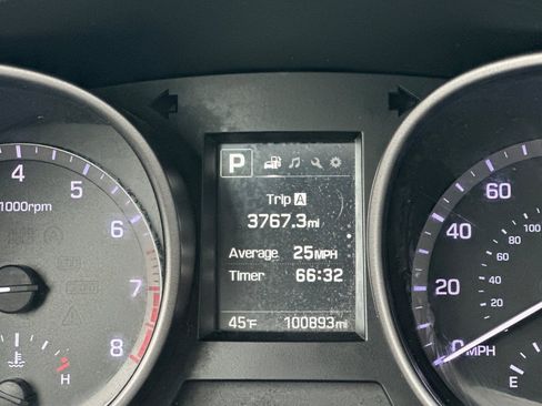 Used 2018 Hyundai Santa Fe Sport image 23