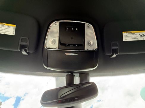 Used 2017 Jeep Grand Cherokee Altitude image 54