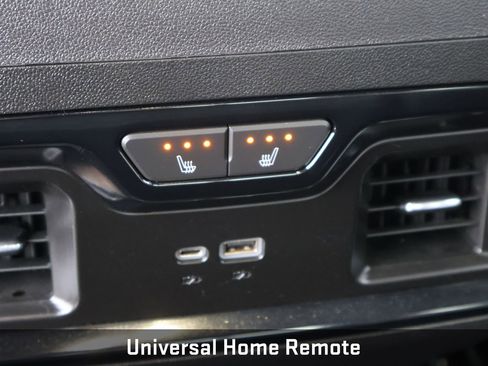 Used 2023 GMC Sierra 1500 AT4 w/ Technology Package image 23