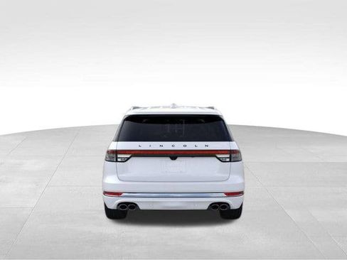 New 2026 Lincoln Aviator Black Label w/ Dynamic Handling Package image 34