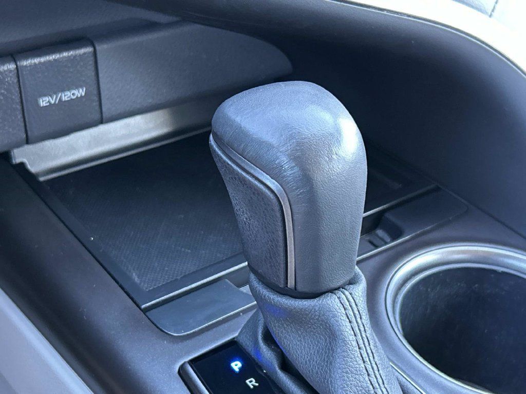 Used 2024 Toyota Camry SE w/ Convenience Package FWD image 38