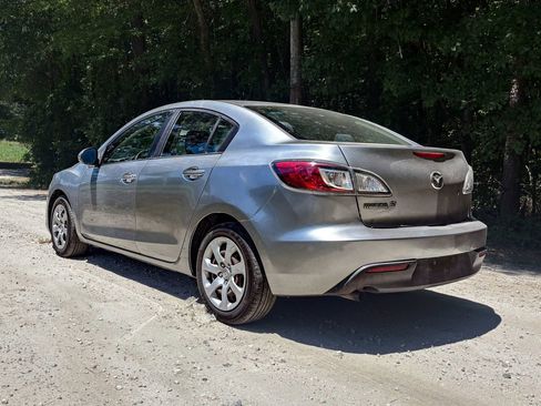 Used 2010 MAZDA MAZDA3 i Sport FWD image 3