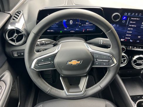 Used 2024 Chevrolet Blazer EV LT image 14