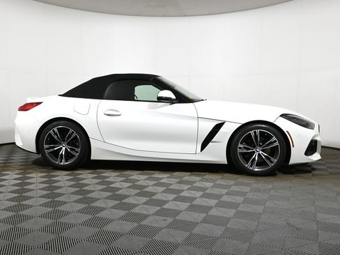 Certified 2024 BMW Z4 sDrive30i w/ Premium Package image 9