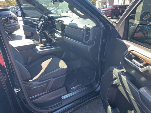 Used 2024 Chevrolet Silverado 1500 RST w/ Z71 Off-Road Package image 18