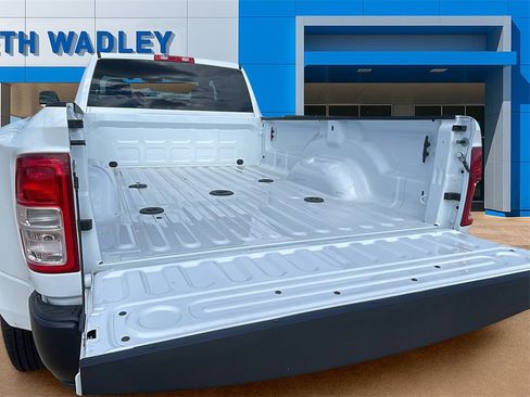 Used 2023 RAM 3500 Tradesman image 10