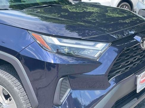 Used 2025 Toyota RAV4 XLE AWD/4WD image 12