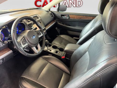 Used 2016 Subaru Outback 3.6R Limited AWD/4WD image 12