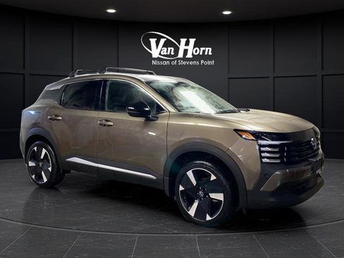 New 2026 Nissan Kicks SR w/ Cold Weather Package image 1