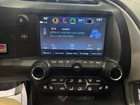 Used 2019 Chevrolet Corvette Z51 2LT image 16